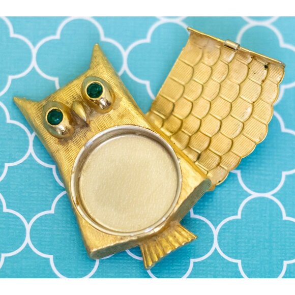 Vintage Art Nouveau Bird Owl Symbolic Brooch by Avon - R35 - Picture 2 of 3